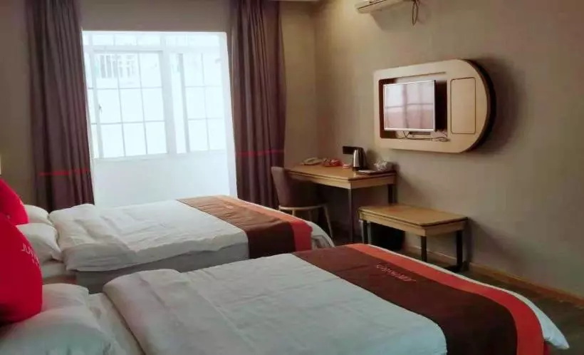 ホテル Jun Yunnan Dehong Ruili City Maohan Road