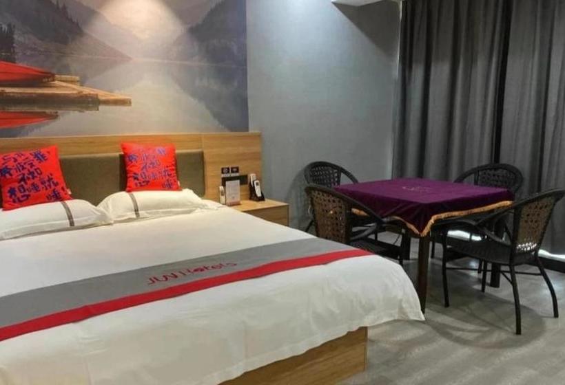 Jun Hotels Suqian Muyang Baimeng Logistics Park