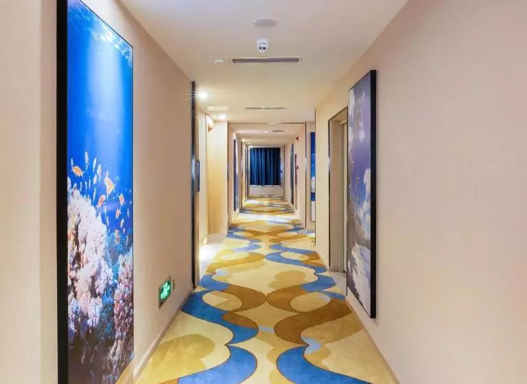 Kyriad Hotel Heyuan Taoyuan International Store