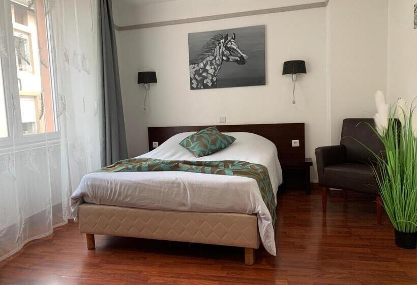 فندق L Embleme  Boutique