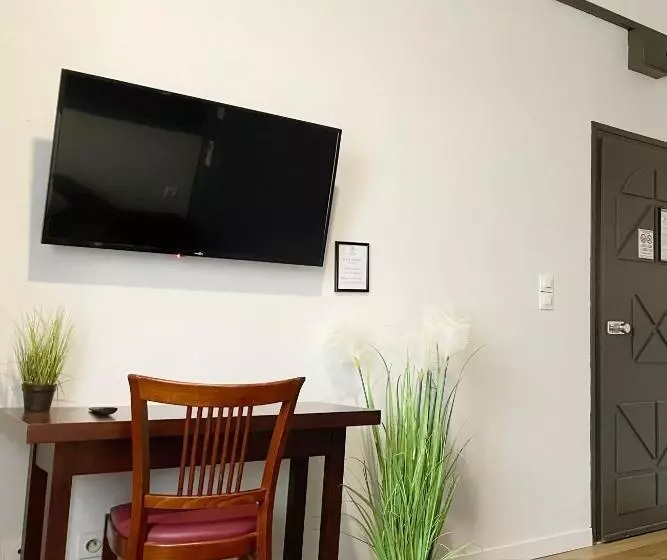 ホテル L Embleme  Boutique