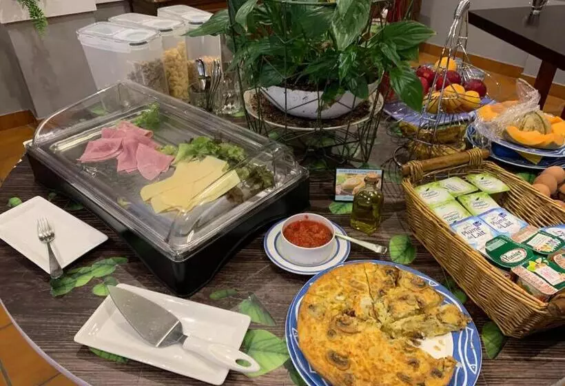 ホテル L Embleme  Boutique