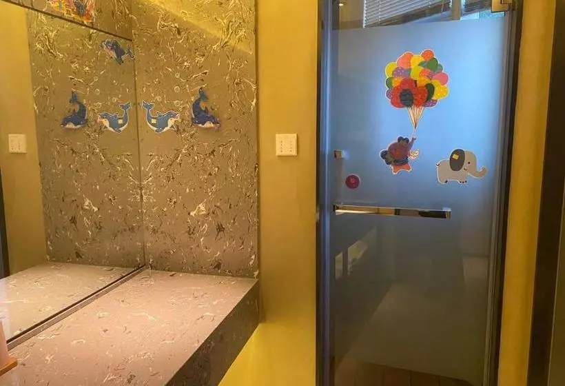 Myfeel Hotel (ningbo Tianyi Square)