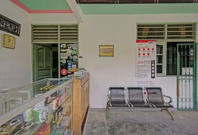 Hotelli Oyo 3724 Penginapan Baiti Jannati Syariah