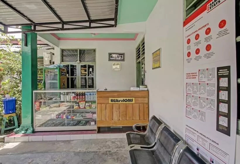 Hotelli Oyo 3724 Penginapan Baiti Jannati Syariah