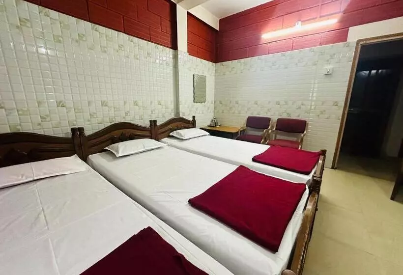 پانسیون Shree Katyayani Residency
