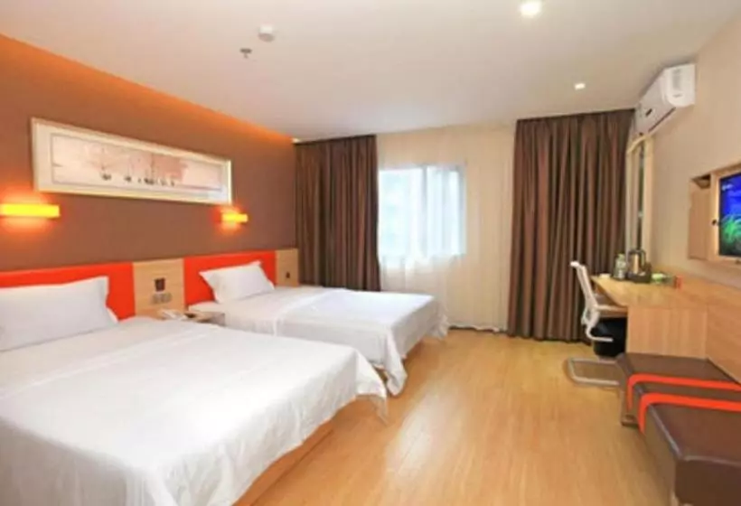 Hotelli 7 Days Premium Dalian Zhuanghe Huanghai Avenue