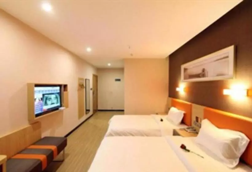 Hotelli 7 Days Premium Dalian Zhuanghe Huanghai Avenue