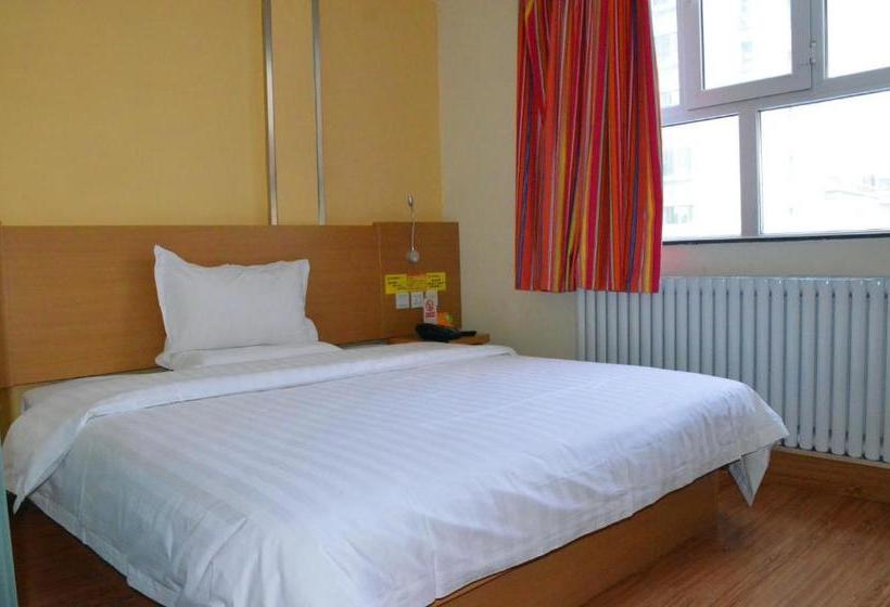 Hotel 7days Inn Urumqi Happiness Road Bazaar