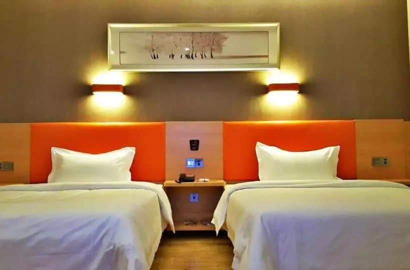 هتل 7days Premium Chongqing Fuling Riverside Avenue