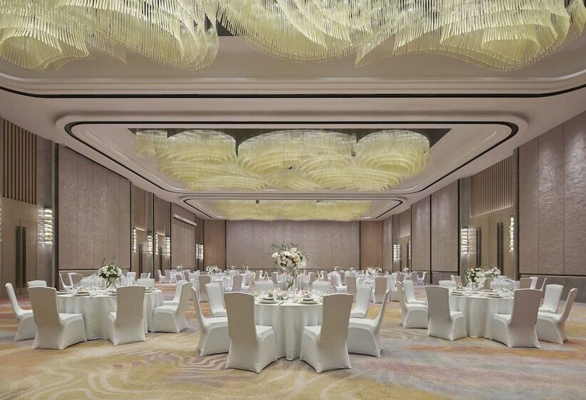 Hotel Four Points By Sheraton Guiyang, Huaxi