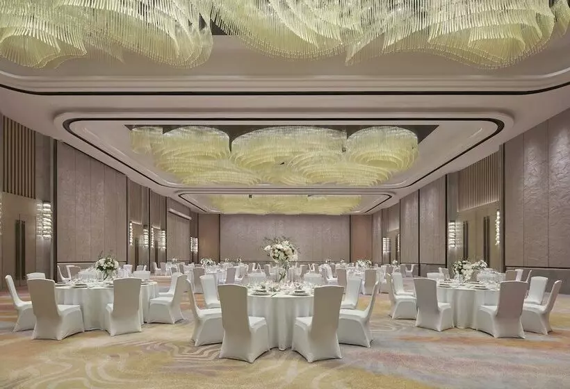 Hotelli Four Points By Sheraton Guiyang, Huaxi