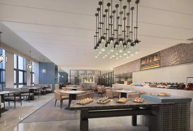 Hotelli Four Points By Sheraton Guiyang, Huaxi