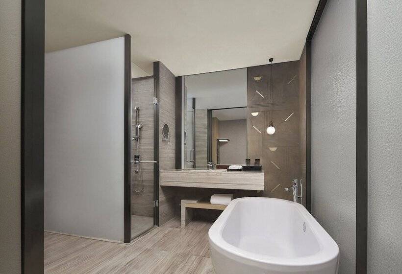 Hotel Four Points By Sheraton Guiyang, Huaxi