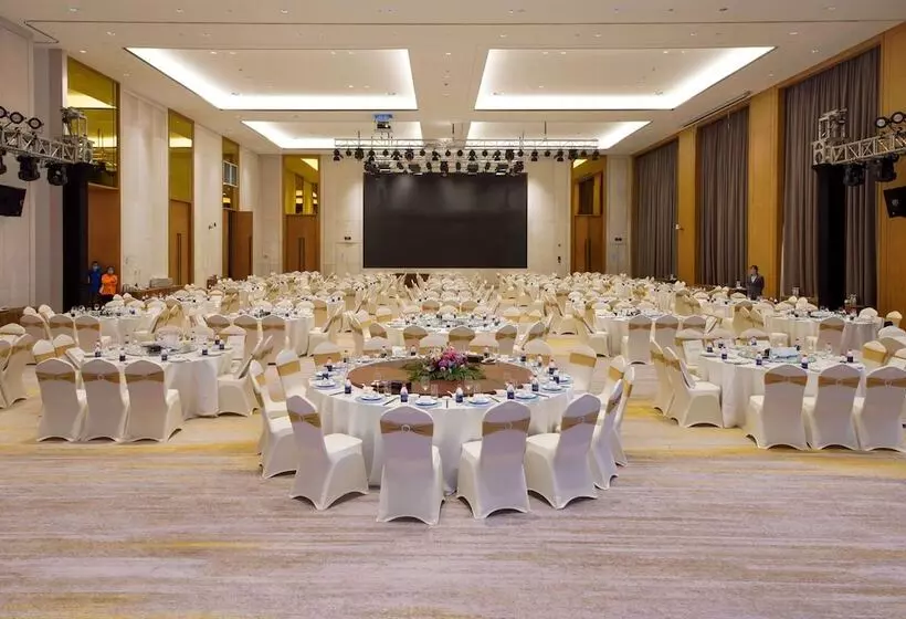 ホテル Howard Johnson By Wyndham Glory Plaza Qidong