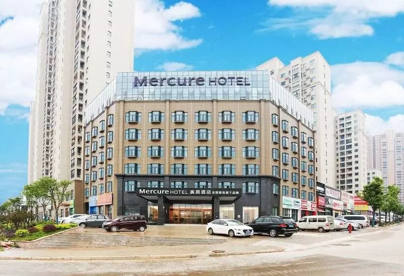 Hotelli Mercure Wuhan Yangluo