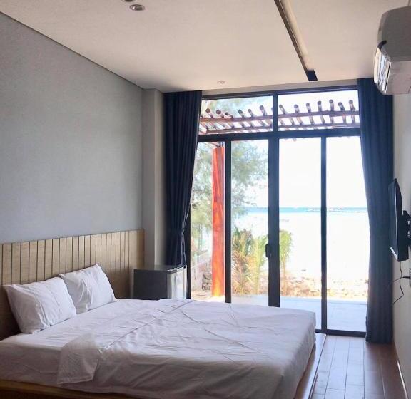 پانسیون Aurora Beach House