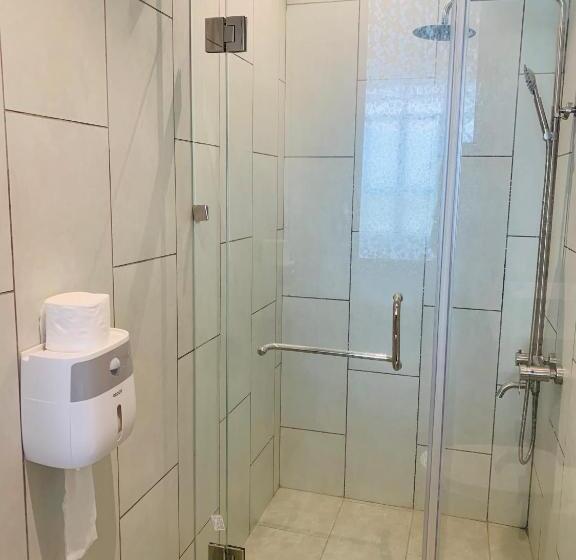 پانسیون Aurora Beach House