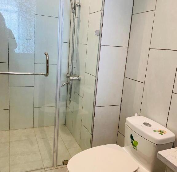 پانسیون Aurora Beach House