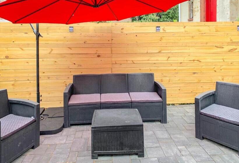 旅馆 Philly Coed Dorm!! 15 Min Train To Center City!!