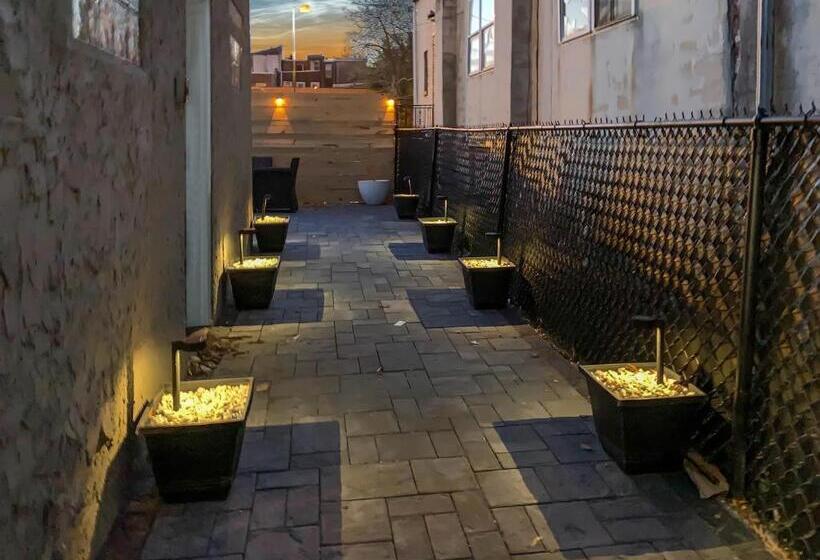 旅馆 Philly Coed Dorm!! 15 Min Train To Center City!!