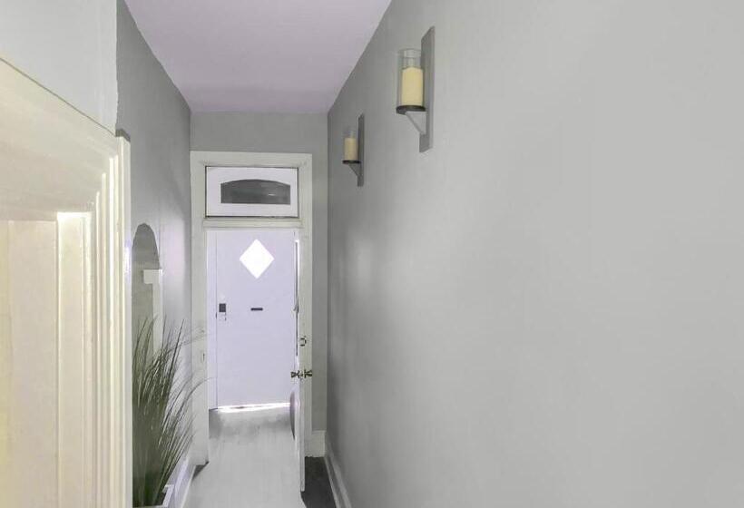 旅馆 Philly Coed Dorm!! 15 Min Train To Center City!!