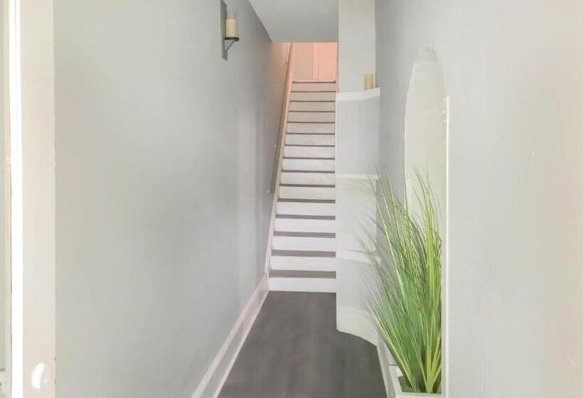 旅馆 Philly Coed Dorm!! 15 Min Train To Center City!!