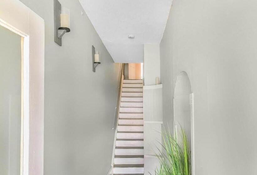 旅馆 Philly Coed Dorm!! 15 Min Train To Center City!!