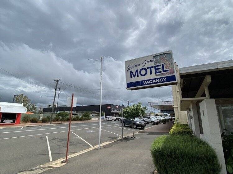 Golden Grain Motel