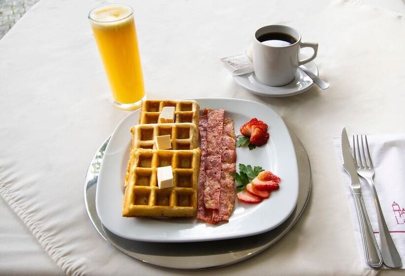 هتل Collection O Las Iglesias, Cholula