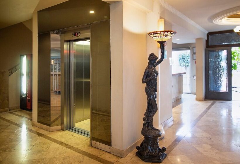 هتل Collection O Las Iglesias, Cholula