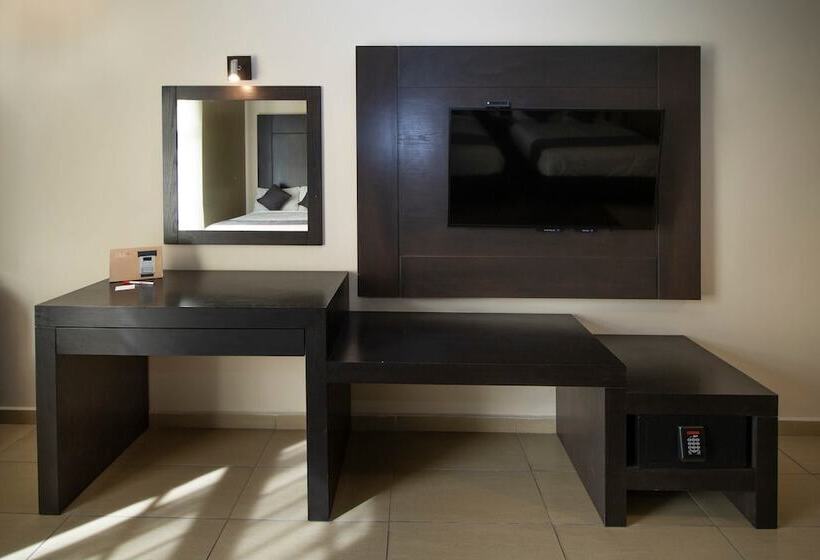 هتل Collection O Las Iglesias, Cholula