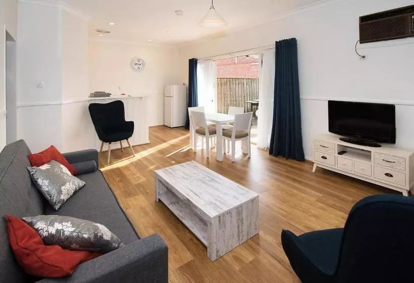 Hotel Dunsborough Town Units