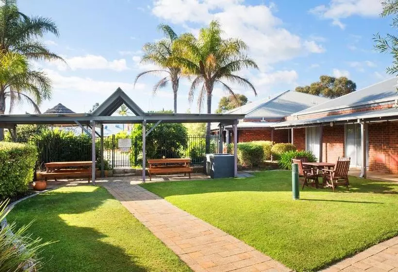 Hotel Dunsborough Town Units