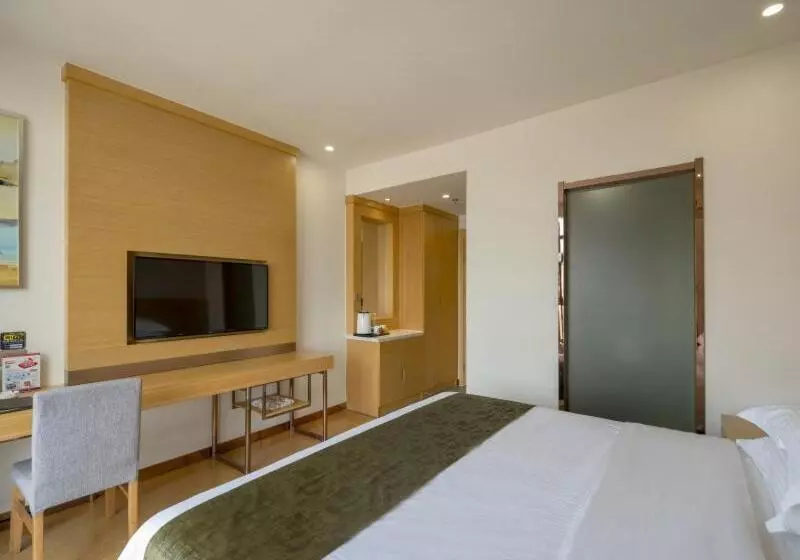 Hotelli Greentree Inn Wuxi Yixing Xushe Town Government Express