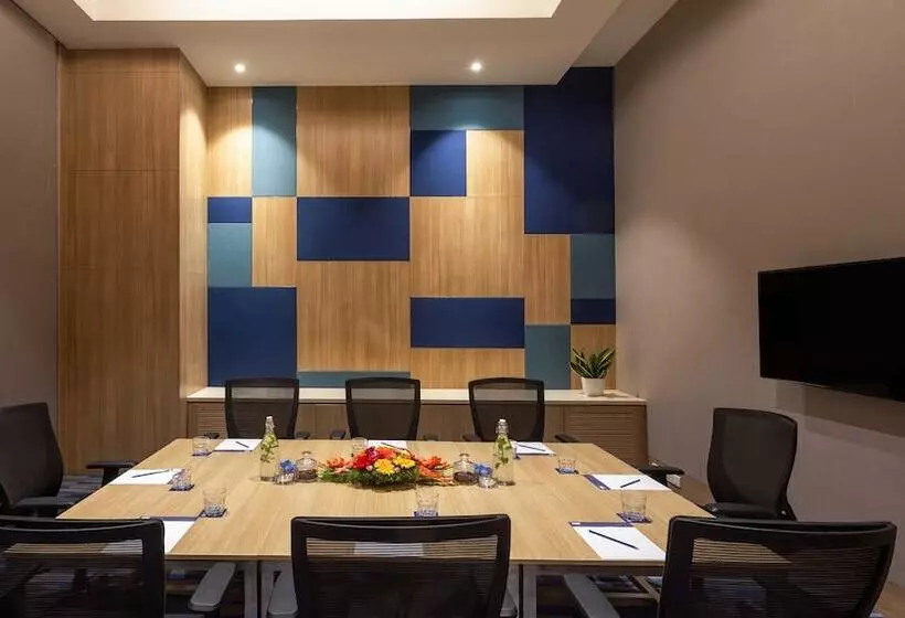 Hotelli Holiday Inn Express & Suites Bengaluru Old Madras Road, An Ihg