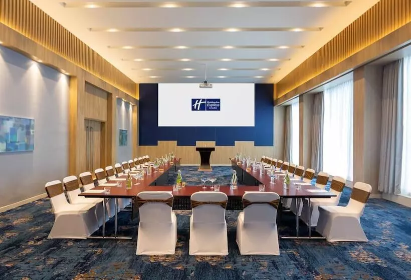 Hotelli Holiday Inn Express & Suites Bengaluru Old Madras Road, An Ihg