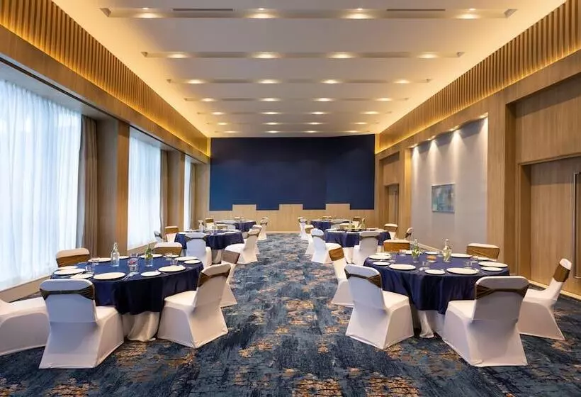 Hotelli Holiday Inn Express & Suites Bengaluru Old Madras Road, An Ihg