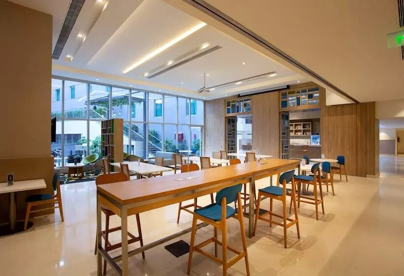 Hotelli Holiday Inn Express & Suites Bengaluru Old Madras Road, An Ihg