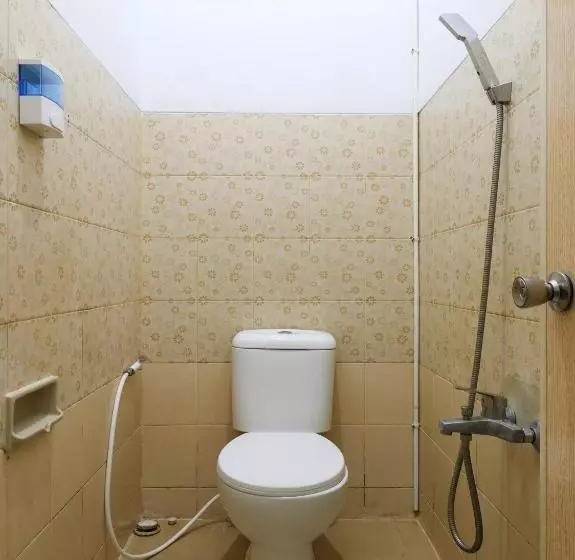 Hotel Reddoorz At Merdeka Street Garut