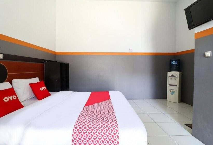 Hotel Reddoorz At Merdeka Street Garut