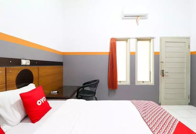 Hotel Reddoorz At Merdeka Street Garut