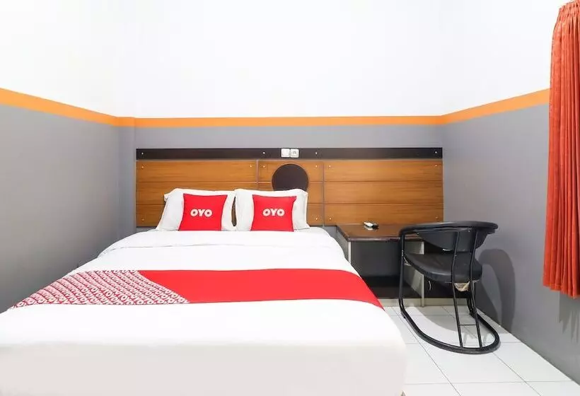 Hotel Reddoorz At Merdeka Street Garut