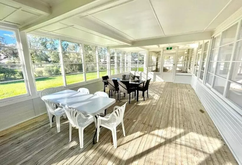 モーテル The Pink House