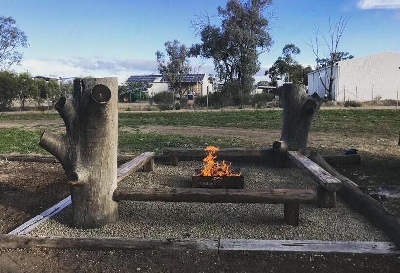 Мотель The Pink House