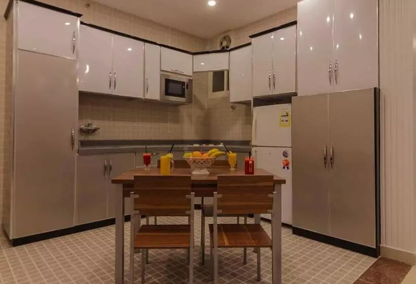 Nukhbat Al Makan Apartment