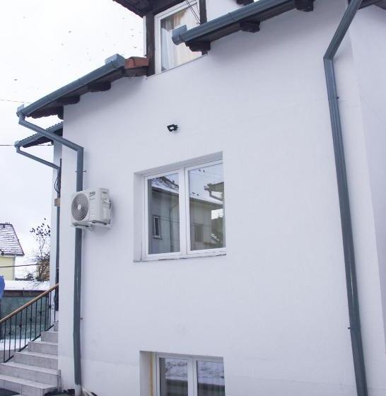 پانسیون Adi&nicol