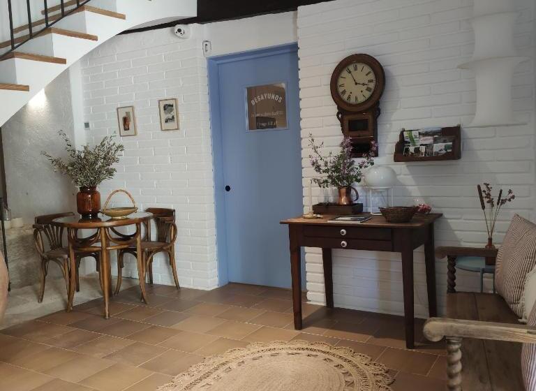 پانسیون Hostal Blavet