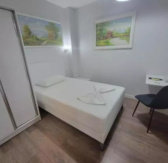 پانسیون Nuestra Casa