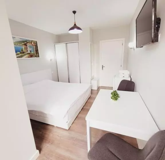 پانسیون Nuestra Casa